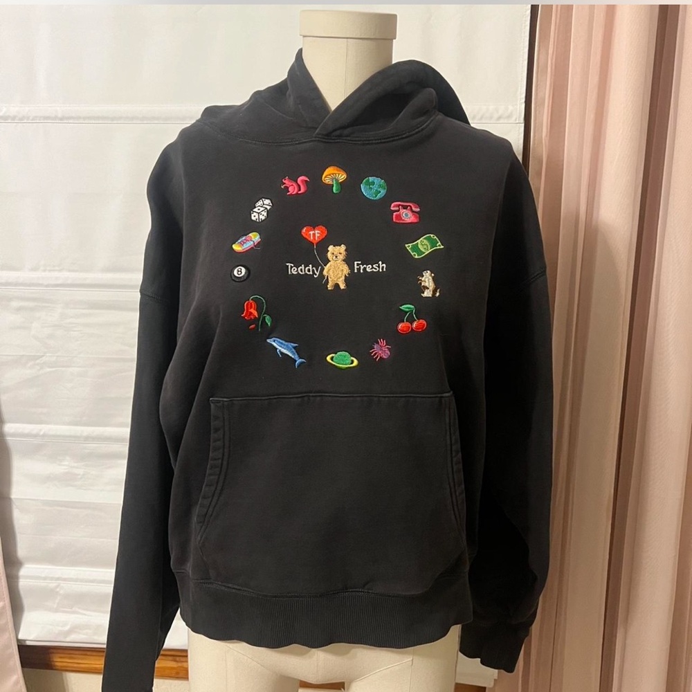 Black Teddy Fresh “Everything I love” hoodie